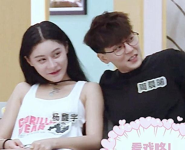 变形计叛逆女孩后续：韩安冉当妈，陈佩雯当网红