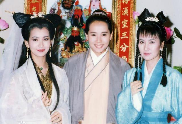 湖南卫视收视率跌出新纪录，用热巴老剧挽回收视，金鹰女神稳了