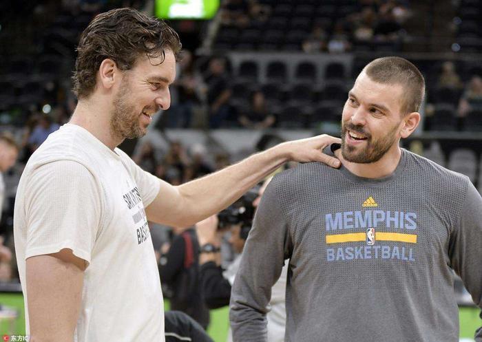 NBA联盟五大兄弟组合：莫里斯傻傻分不清，榜首不是库里兄弟！