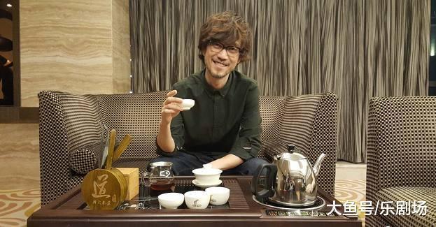 周传雄和妻子近照曝光, 因病瘦成“纸片人”, 网友: 好心疼小刚
