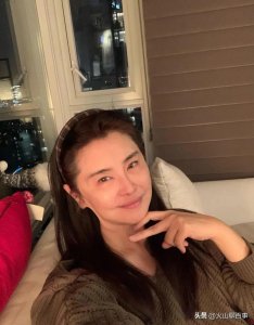 ​消失18年后，王祖贤近照曝光：身价百亿，不婚无子，活得太飒了！