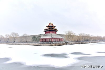 ​孝贞纯皇后王氏：明宪宗朱见深继后，一生无子无女的后宫可怜人