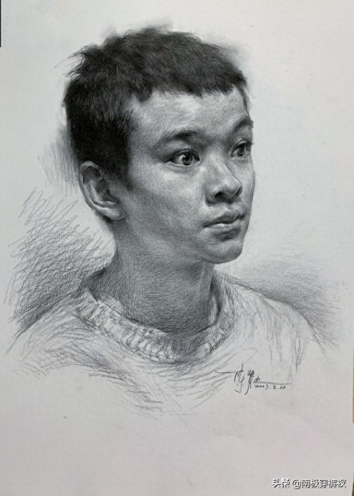 非常唯美的小姐姐人物肖像素描画，值得收藏学习