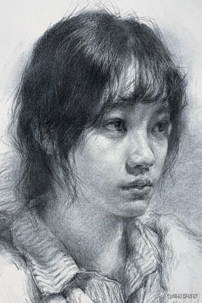 非常唯美的小姐姐人物肖像素描画，值得收藏学习