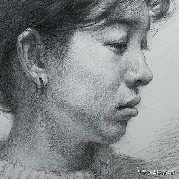 非常唯美的小姐姐人物肖像素描画，值得收藏学习