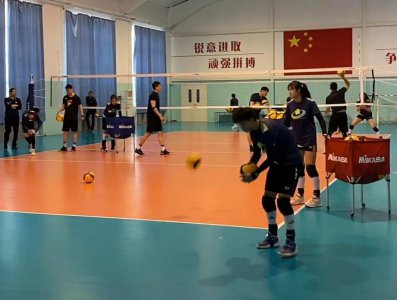 ​天津女排直播训练营课堂，打造矛盾之争